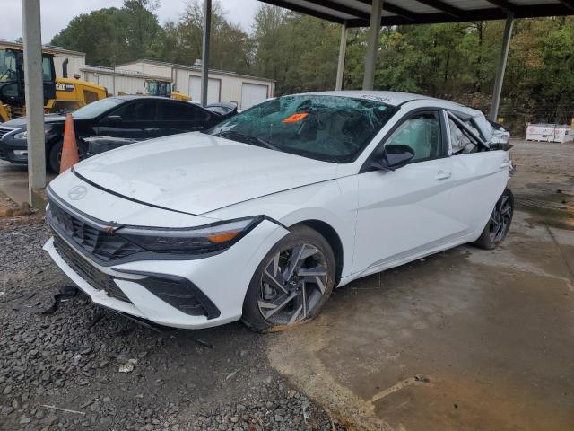 Фото 1 - HYUNDAI ELANTRA