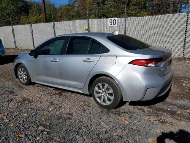 Фото 2 - TOYOTA COROLLA