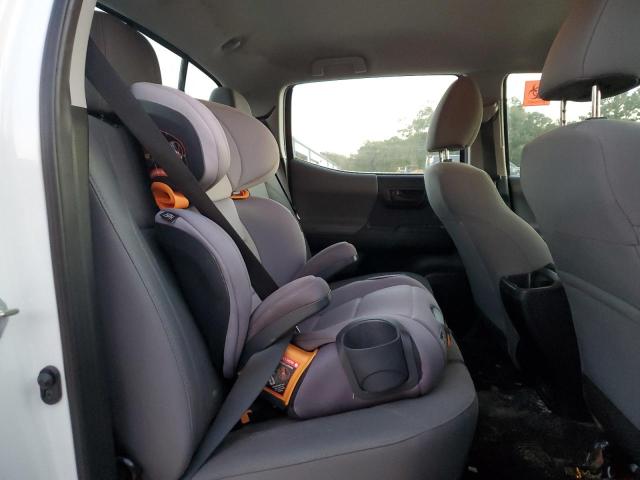 Фото 10 - TOYOTA TACOMA