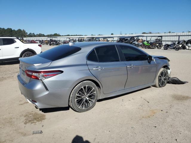 Фото 3 - TOYOTA CAMRY