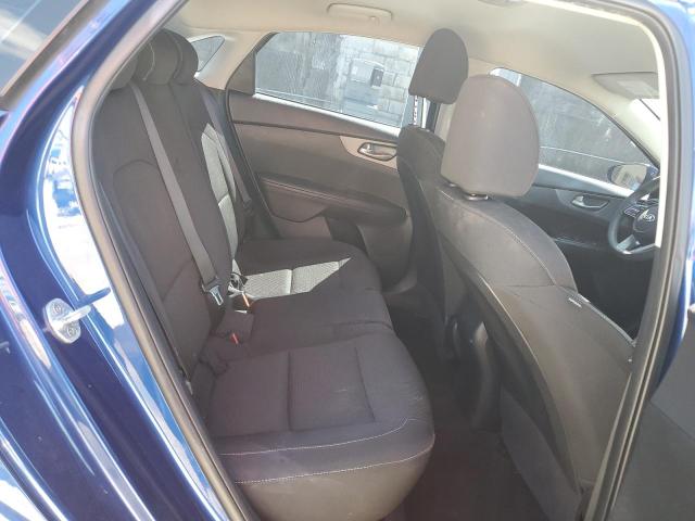 Фото 10 - KIA FORTE