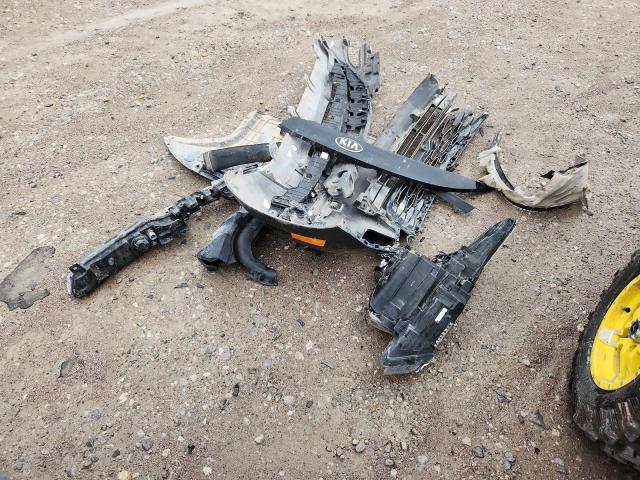 Фото 12 - KIA SELTOS