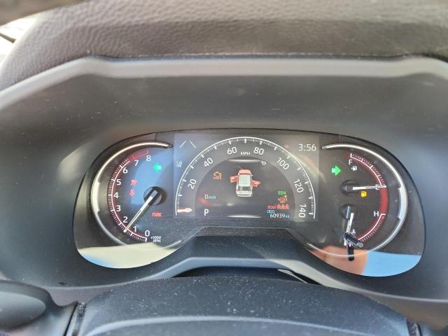 Фото 9 - TOYOTA RAV4