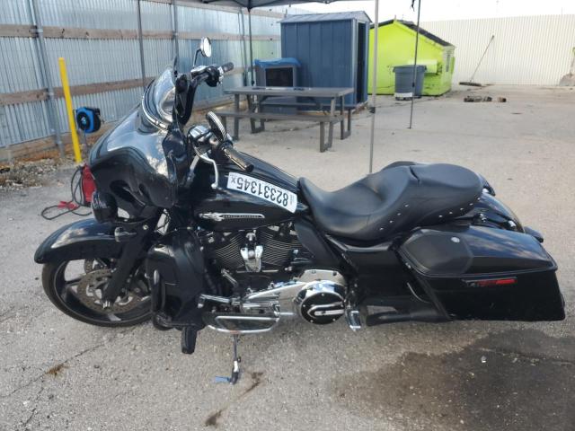 HARLEY-DAVIDSON FL 2018