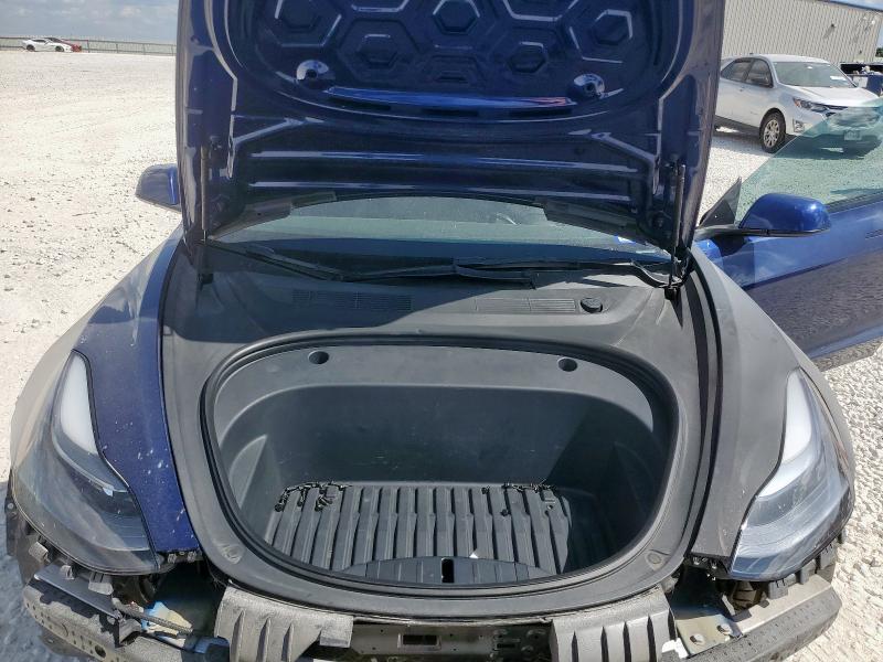 Фото 11 - TESLA MODEL 3