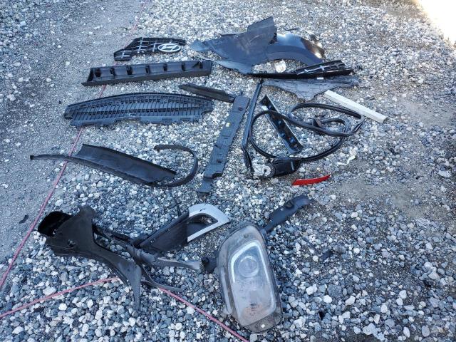 Фото 12 - HYUNDAI VENUE