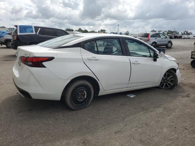 Фото 3 - NISSAN VERSA