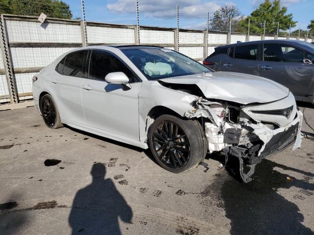 Фото 4 - TOYOTA CAMRY