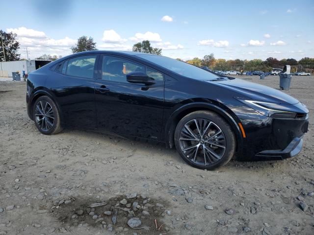 Фото 4 - TOYOTA PRIUS