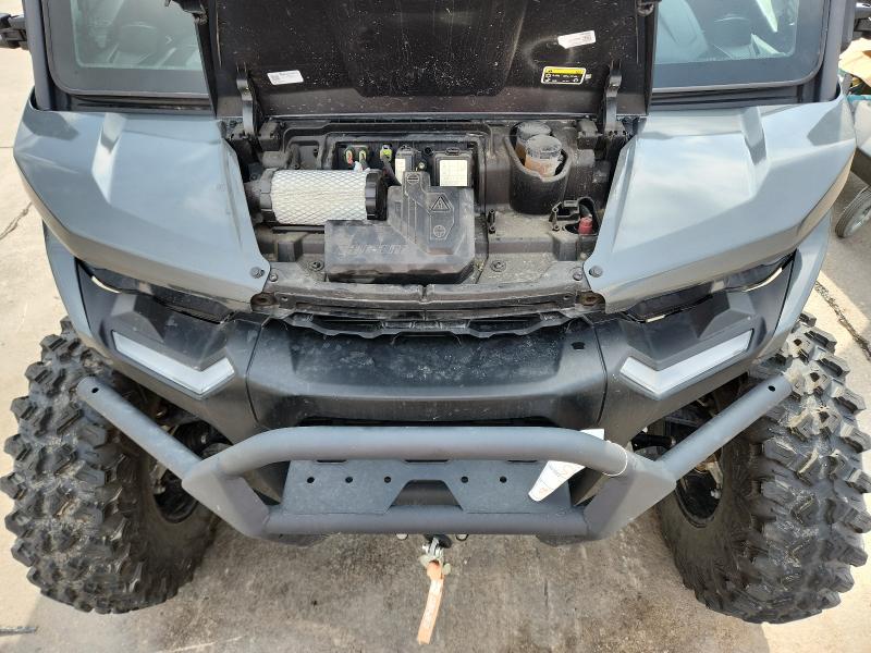 CAN-AM DEFENDER M 2023