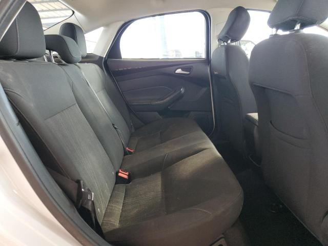 Фото 10 - FORD FOCUS