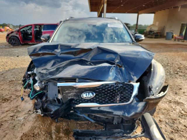 Фото 5 - KIA SORENTO