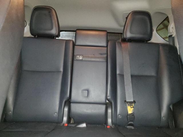 Фото 10 - TOYOTA RAV4