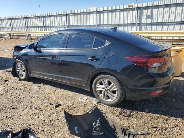 Фото 2 - HYUNDAI ELANTRA