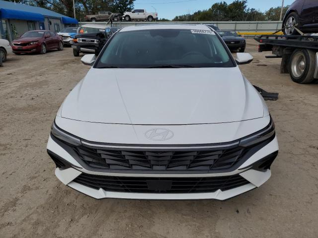 Фото 5 - HYUNDAI ELANTRA