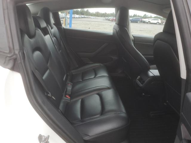 Фото 10 - TESLA MODEL 3