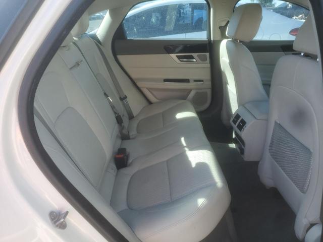 Фото 10 - JAGUAR XF