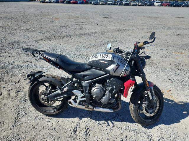 TRIUMPH TRIDENT 66 2022