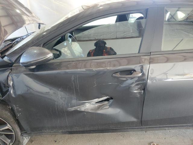 Фото 7 - KIA FORTE