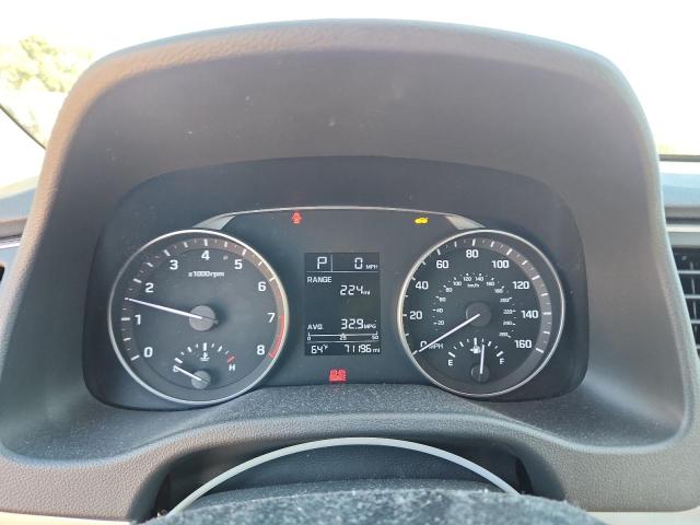 Фото 9 - HYUNDAI ELANTRA