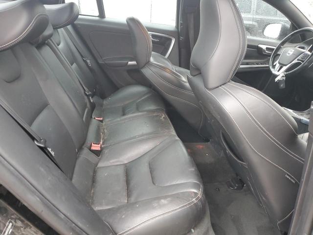 Фото 10 - VOLVO S60