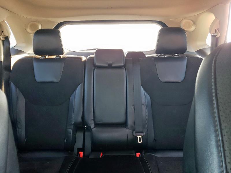 Фото 10 - FORD EDGE