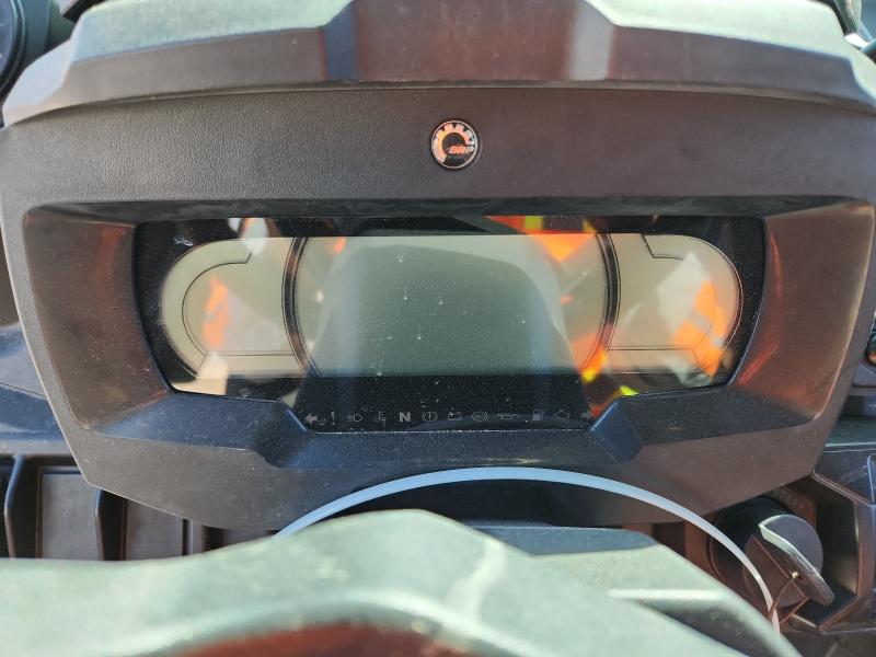 CAN-AM DEFENDER M 2023