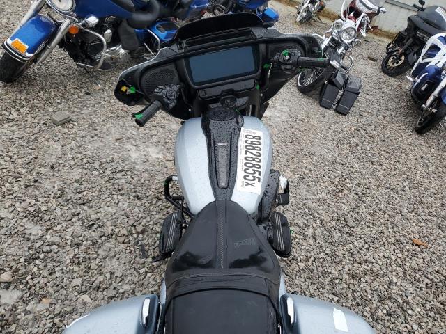 HARLEY-DAVIDSON FL 2024