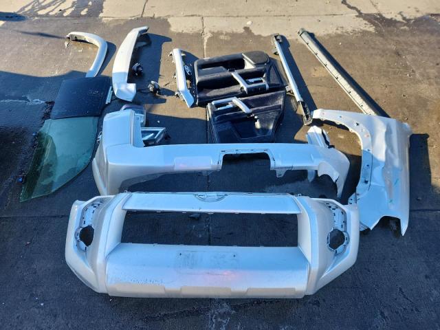 Фото 13 - TOYOTA 4RUNNER