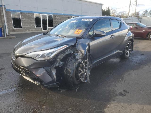 Фото 1 - TOYOTA C-HR