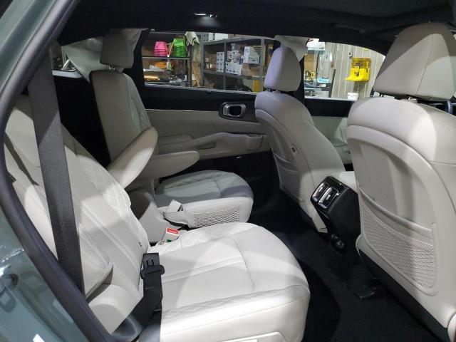 Фото 11 - KIA SORENTO