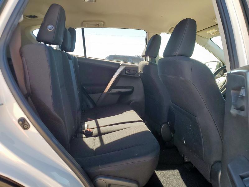 Фото 11 - TOYOTA RAV4