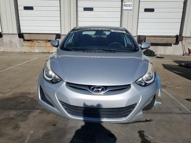 Фото 5 - HYUNDAI ELANTRA