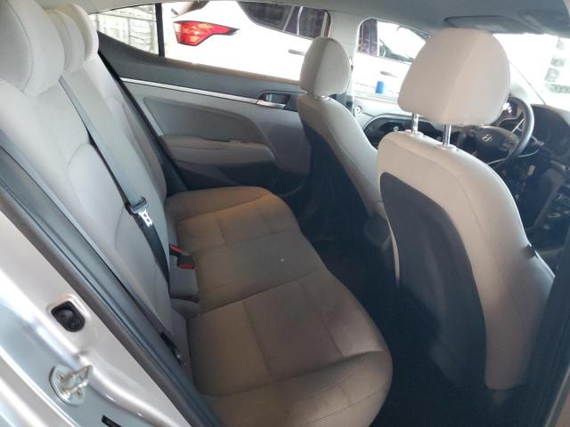 Фото 10 - HYUNDAI ELANTRA