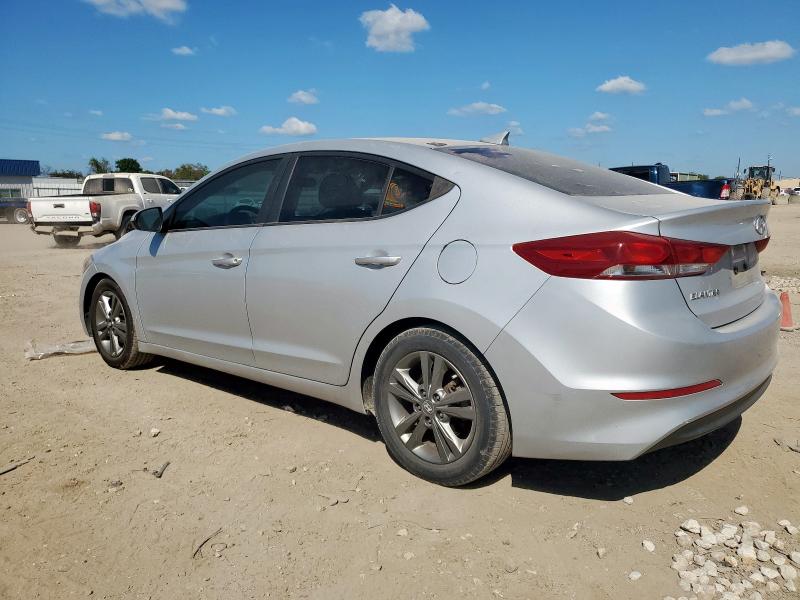 Фото 2 - HYUNDAI ELANTRA