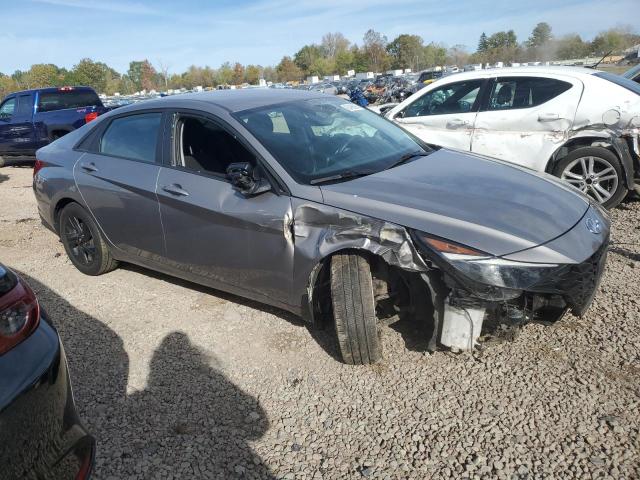 Фото 4 - HYUNDAI ELANTRA