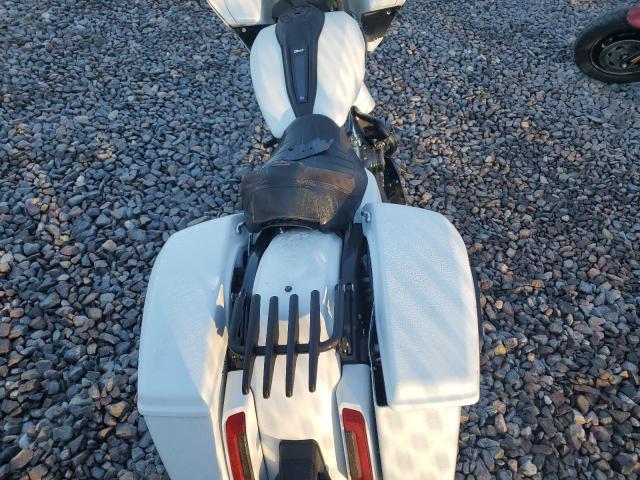 HARLEY-DAVIDSON FL 2024