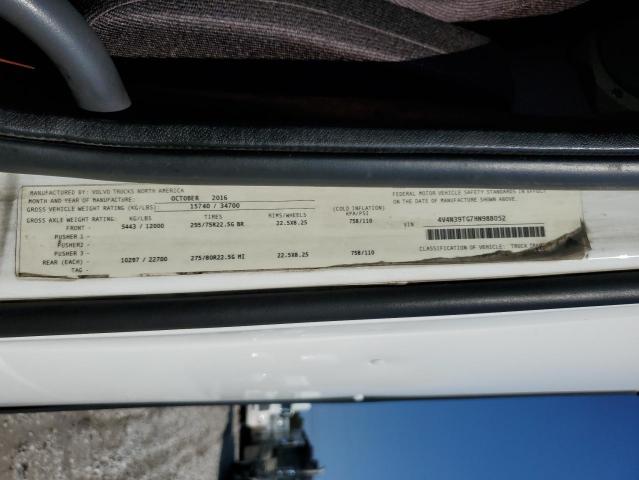 Фото 10 - VOLVO VN