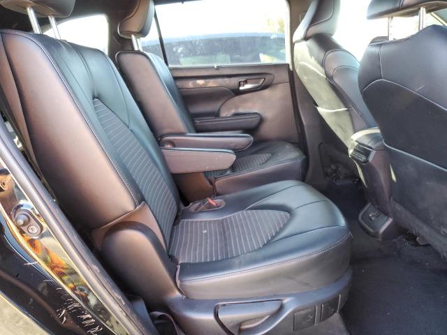 Фото 10 - TOYOTA HIGHLANDER