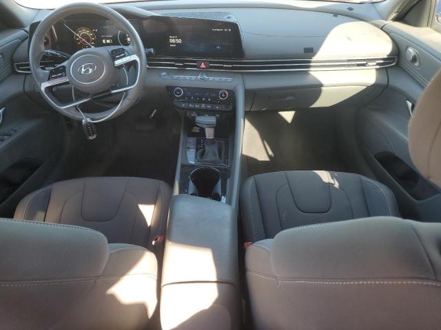 Фото 8 - HYUNDAI ELANTRA