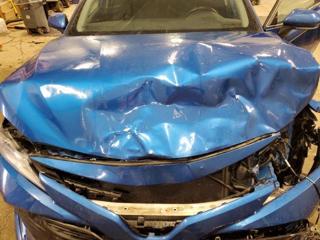 Фото 11 - TOYOTA CAMRY