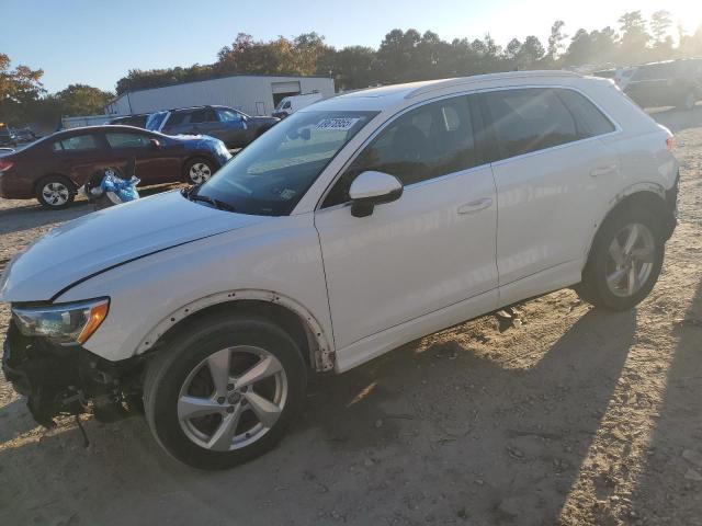 Фото 1 - AUDI Q3