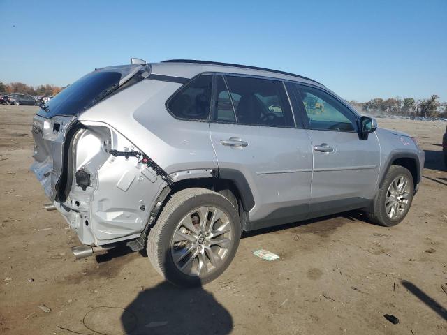 Фото 3 - TOYOTA RAV4