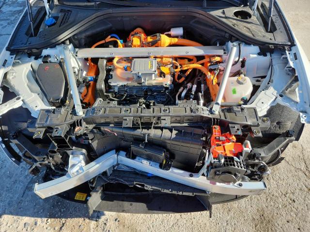 Фото 12 - GENESIS GV70