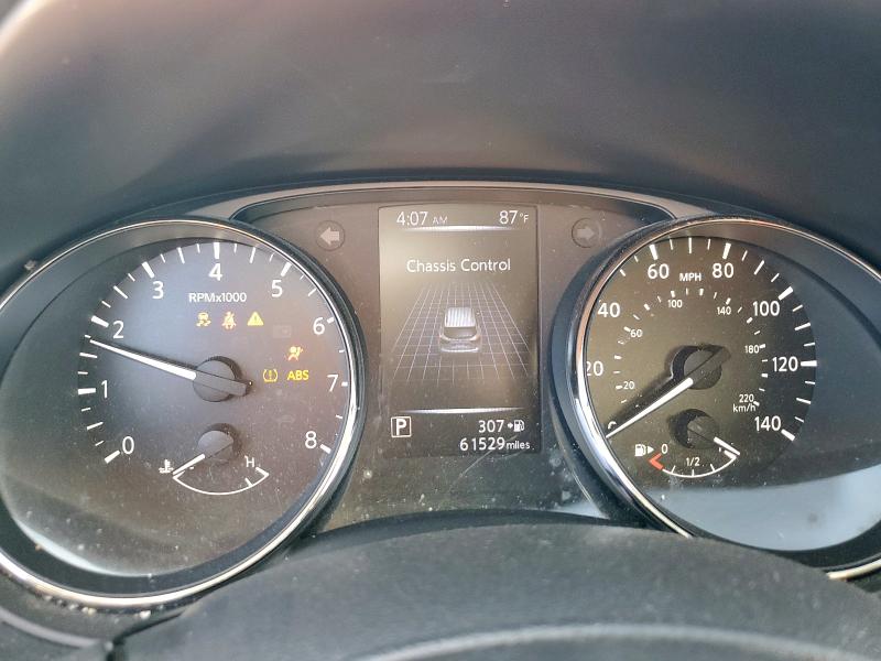 Фото 9 - NISSAN ROGUE