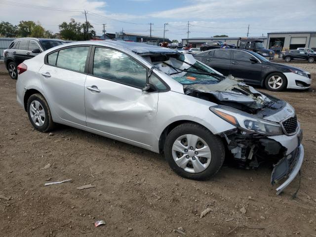 Фото 4 - KIA FORTE