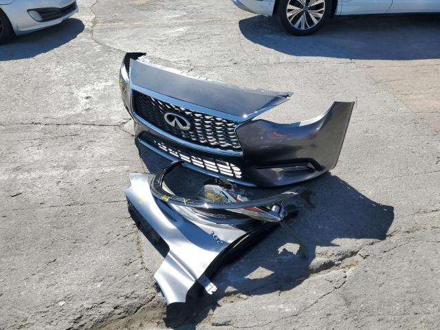 Фото 12 - INFINITI QX30