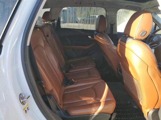 Фото 11 - AUDI Q7