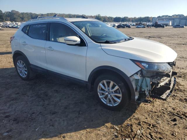 Фото 4 - NISSAN ROGUE