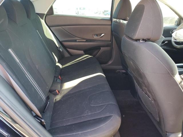 Фото 10 - HYUNDAI ELANTRA